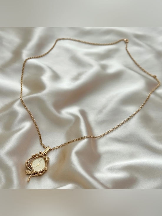 AUTHENTIC RARE VINTAGE SEIKO GOLD WATCH NECKLACE main image 6